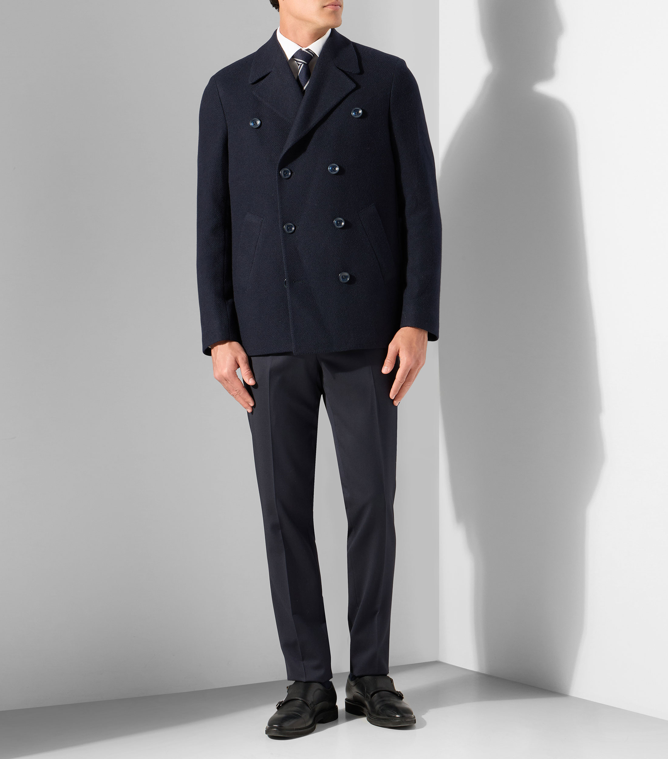 Abrigo corto con botones Hombre